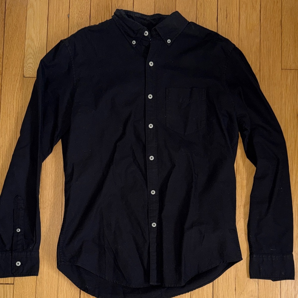 American Eagle Outfitters Men's Dark Button-Down Shirt